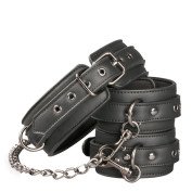 Antkaklio ir antrankių rinkinys „Leather Collar With Handcuffs“