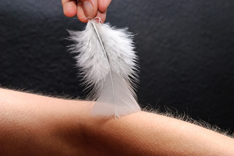 Kutenimas kaip jaudinanti BDSM priemonė Kutenimas kaip jaudinanti BDSM priemonė